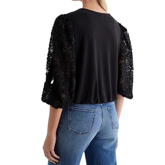 NWT Express Floral Lace 3/4 Puff Sleeve Crew Neck Elastic Hem Top Black Small - Picture 8 of 10
